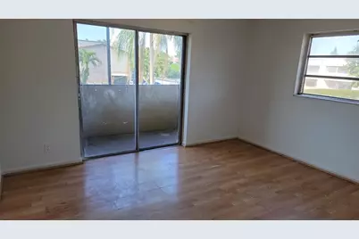 609 SW 79th Terrace, North Lauderdale, FL 33068 - Photo 9