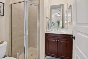 1054 E Heritage Club Cir, Delray Beach, FL 33483 - Photo 9