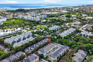 1054 E Heritage Club Cir, Delray Beach, FL 33483 - Photo 45