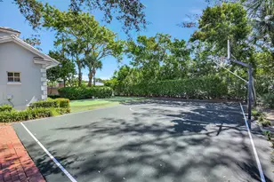 1054 E Heritage Club Cir, Delray Beach, FL 33483 - Photo 53