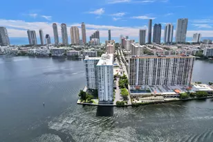 301 174th St, Sunny Isles Beach, FL 33160 - Photo 15
