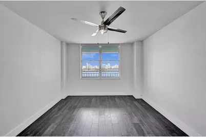 301 174th Street #1401, Sunny Isles Beach, FL 33160 - Photo 9
