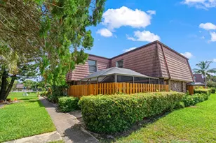 7633 Courtyard Run W, Boca Raton, FL 33433 - Photo 1