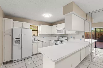 7633 Courtyard Run W, Boca Raton, FL 33433 - Photo 7
