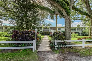 677 Royal Palm Blvd, Vero Beach, FL 32960 - Photo 3