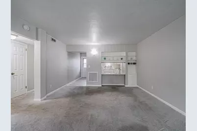 677 Royal Palm Boulevard #12, Vero Beach, FL 32960 - Photo 5