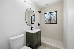2001 N Victoria Park Rd, Fort Lauderdale, FL 33305 - Photo 17