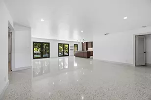 2001 N Victoria Park Rd, Fort Lauderdale, FL 33305 - Photo 7