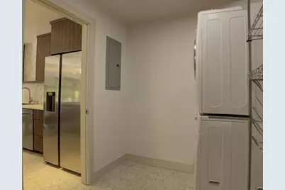 2001 N Victoria Park Road, Fort Lauderdale, FL 33305 - Photo 13
