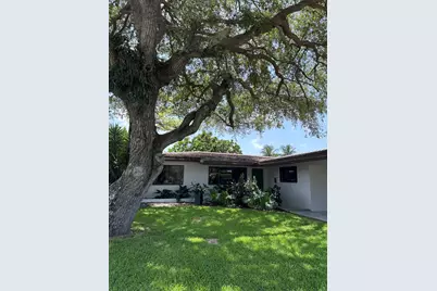 2001 N Victoria Park Road, Fort Lauderdale, FL 33305 - Photo 1