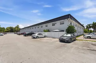 1470 N Dixie Hwy, Fort Lauderdale, FL 33304 - Photo 15