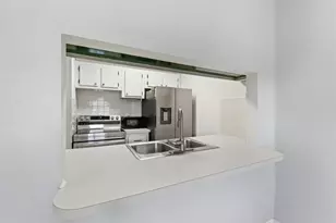 1470 N Dixie Hwy, Fort Lauderdale, FL 33304 - Photo 13