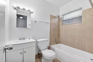 279 SW 1st St, Deerfield Beach, FL 33441 - Photo 3