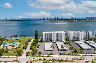 501 Lake Shore Dr, Lake Park, FL 33403 - Photo 1