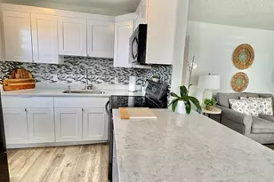 277 Chatham N, West Palm Beach, FL 33417 - Photo 9