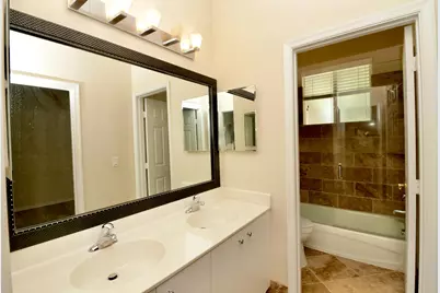 2952 NW 33rd Lane, Lauderdale Lakes, FL 33311 - Photo 9