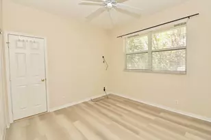2952 NW 33rd Ln, Lauderdale Lakes, FL 33311 - Photo 7
