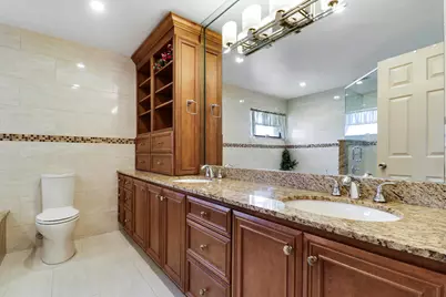 15821 Sedgewyck Circle N, Davie, FL 33331 - Photo 23