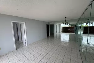 10000 NW 80th Ct, Hialeah Gardens, FL 33016 - Photo 7