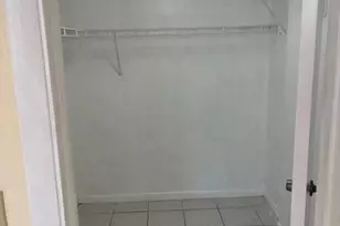 10000 NW 80th Ct, Hialeah Gardens, FL 33016 - Photo 9