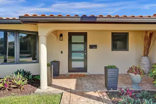 1520 NE 53rd St, Fort Lauderdale, FL 33334 - Photo 3