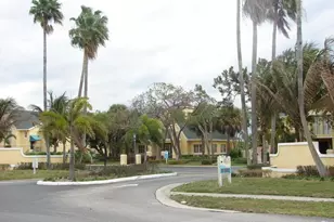 2823 N Course Dr, Pompano Beach, FL 33069 - Photo 29