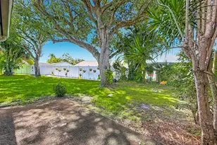 2208 Seagrape Cir, Coconut Creek, FL 33066 - Photo 7