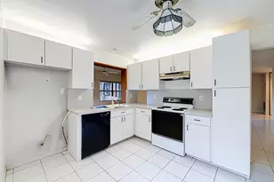 2208 Seagrape Cir, Coconut Creek, FL 33066 - Photo 25