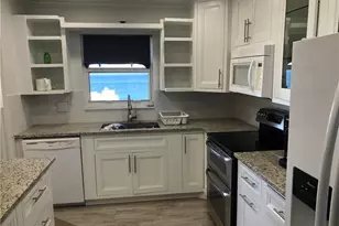 1200 Hibiscus Ave, Pompano Beach, FL 33062 - Photo 27