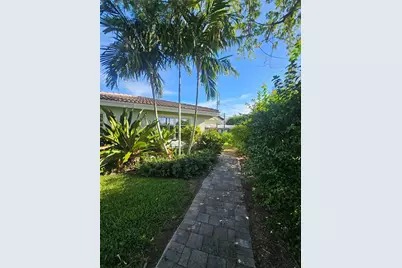 2110 NE 41st Street #D, Lighthouse Point, FL 33064 - Photo 3