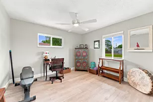 409 SE Gasparilla Ave, Port Saint Lucie, FL 34983 - Photo 27