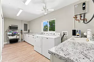 409 SE Gasparilla Ave, Port Saint Lucie, FL 34983 - Photo 33