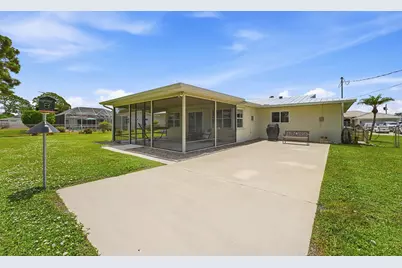 409 SE Gasparilla Avenue, Port Saint Lucie, FL 34983 - Photo 5