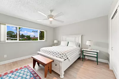 409 SE Gasparilla Avenue, Port Saint Lucie, FL 34983 - Photo 21