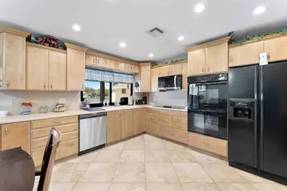 10349 SW 49th Manor, Cooper City, FL 33328 - Photo 11
