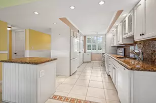 985 SE 19th Ave, Deerfield Beach, FL 33441 - Photo 13