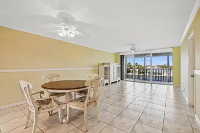 985 SE 19th Avenue #303, Deerfield Beach, FL 33441 - Photo 9