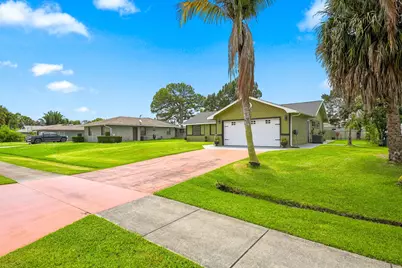 450 SE Thornhill Drive, Port Saint Lucie, FL 34983 - Photo 3