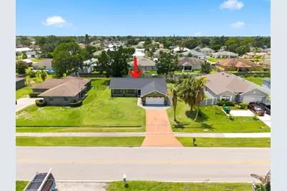 450 SE Thornhill Drive, Port Saint Lucie, FL 34983 - Photo 35