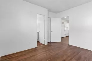 279 SW 1st St, Deerfield Beach, FL 33441 - Photo 5