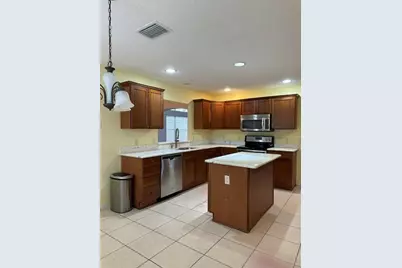 992 Ridgeland Path, The Villages, FL 32162 - Photo 13