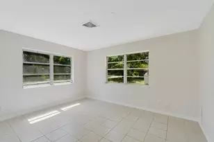 5605 38th St, Vero Beach, FL 32966 - Photo 11