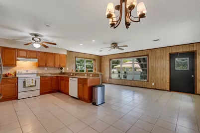 5605 38th Street, Vero Beach, FL 32966 - Photo 3