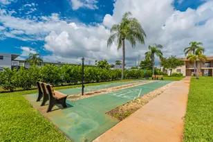 421 NE 1st St, Hallandale Beach, FL 33009 - Photo 31