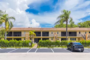 421 NE 1st St, Hallandale Beach, FL 33009 - Photo 3