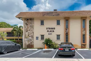 421 NE 1st St, Hallandale Beach, FL 33009 - Photo 1