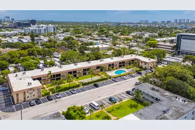 421 NE 1st Street #204, Hallandale Beach, FL 33009 - Photo 25