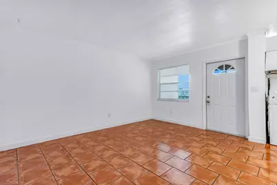 421 NE 1st Street #204, Hallandale Beach, FL 33009 - Photo 11