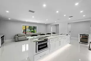 820 SW 16th St, Boca Raton, FL 33486 - Photo 11