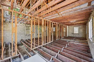 927 SW 4th St, Miami, FL 33130 - Photo 11